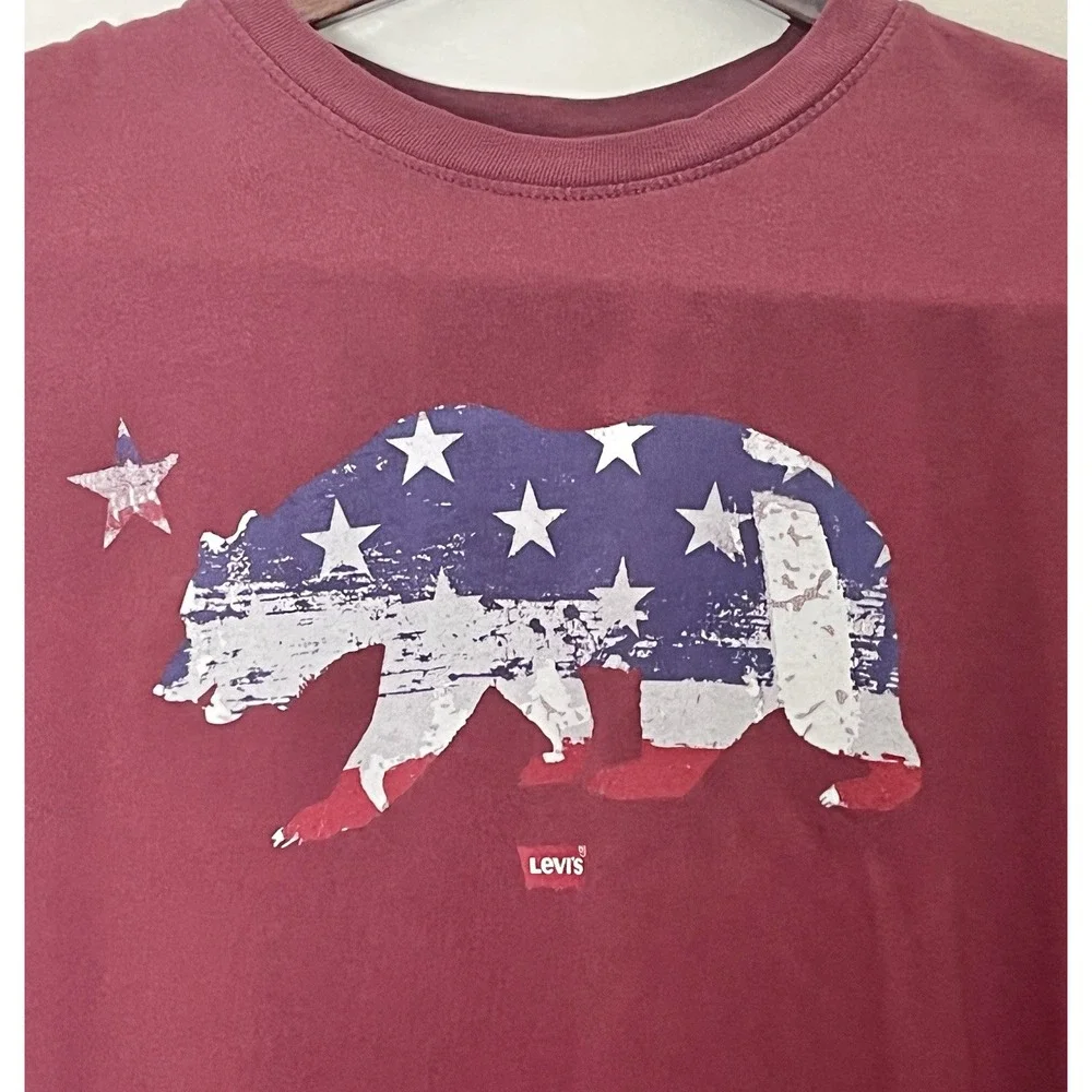 Levi's California Bear T-Shirt Men's Small Maroon Graphic Tee Heritage Americana